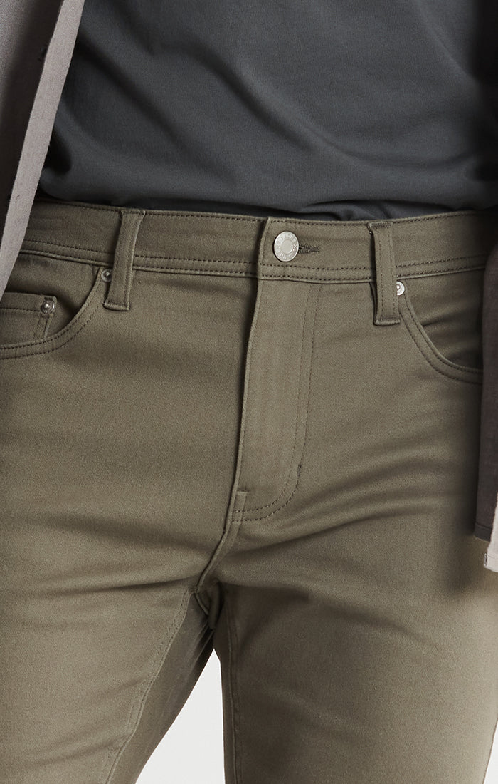 Straight Fit Commuter 5-Pocket Pants